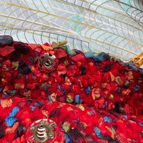 Handcrafted Multicolor felted wool and ribbon Satchel with Wooden Handle - Picture 2 of 3